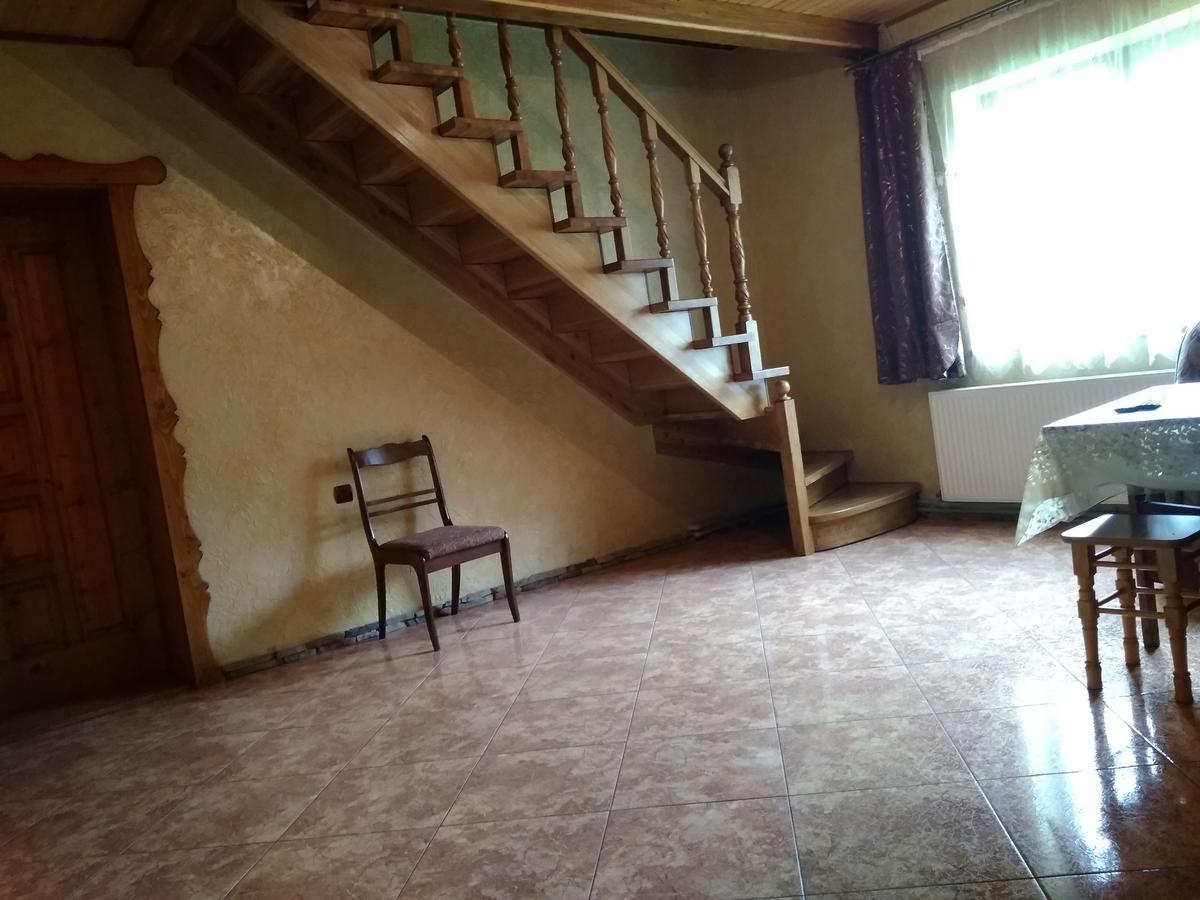 Затишок В Карпатах Villa Yaremche Bagian luar foto