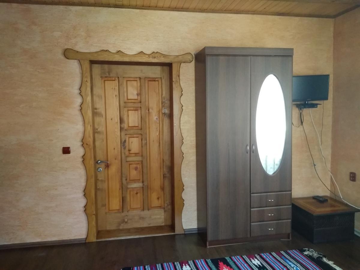 Затишок В Карпатах Villa Yaremche Bagian luar foto